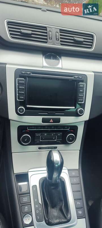 Седан Volkswagen Passat 2011 в Мироновке