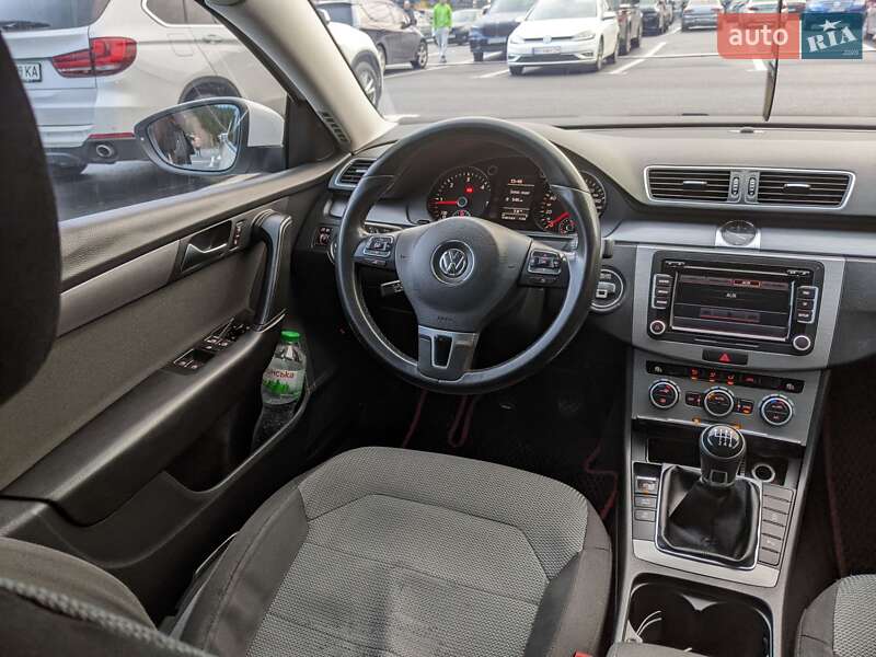 Седан Volkswagen Passat 2013 в Ивано-Франковске фото 50 Седан Volkswagen Passat 2013 в Ивано-Франковске