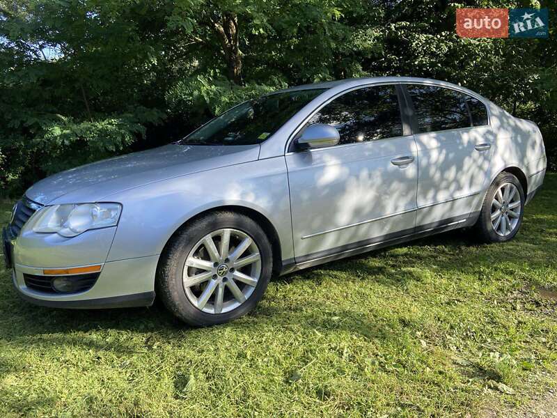 Седан Volkswagen Passat 2009 в Львове