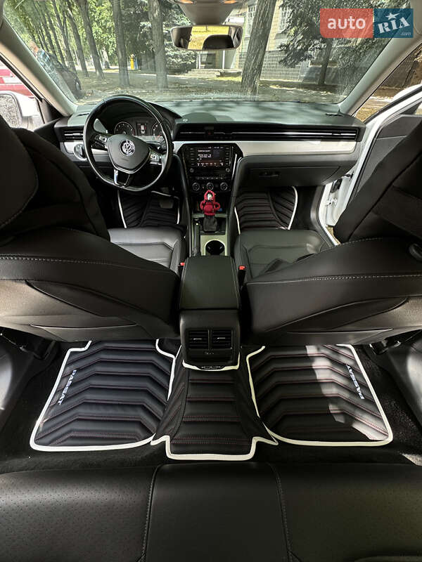 Седан Volkswagen Passat 2020 в Кривом Роге