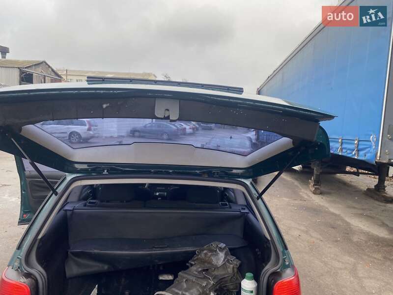 Универсал Volkswagen Passat 1999 в Киеве