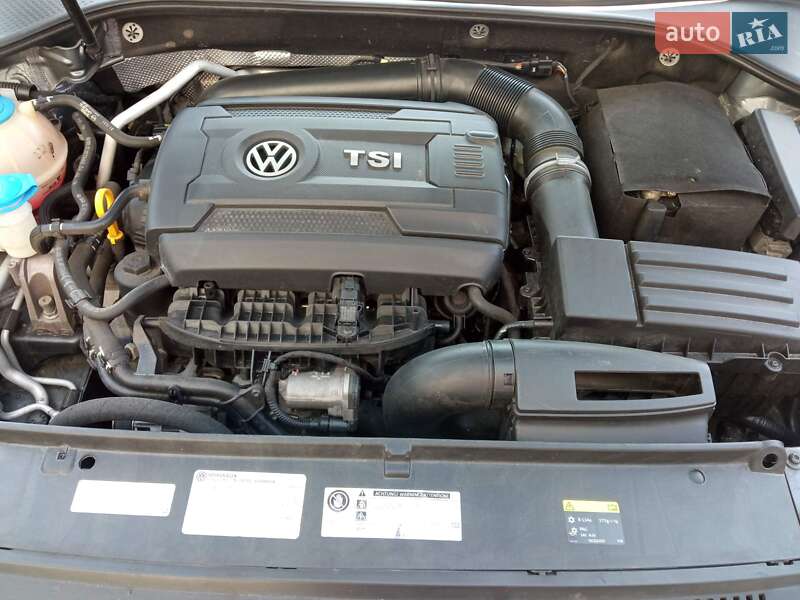 Седан Volkswagen Passat 2015 в Киеве фото 6 Седан Volkswagen Passat 2015 в Киеве