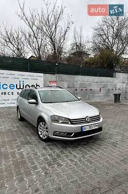Універсал Volkswagen Passat 2011 в Києві