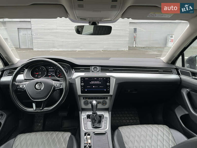Универсал Volkswagen Passat 2017 в Киеве фото 10 Универсал Volkswagen Passat 2017 в Киеве