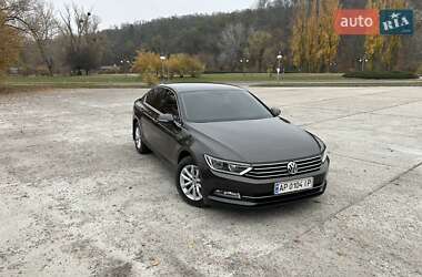 Седан Volkswagen Passat 2017 в Каневі