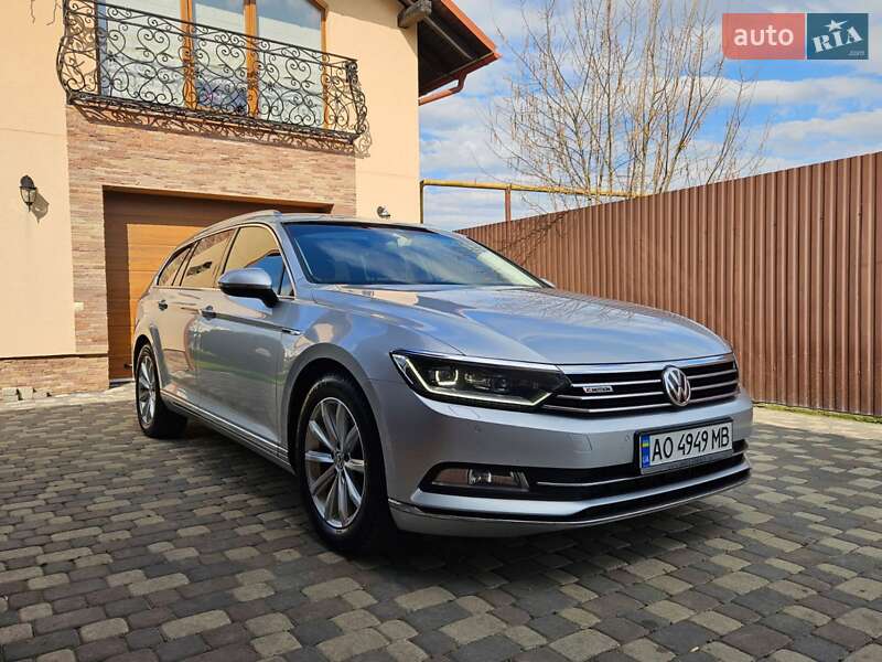 Універсал Volkswagen Passat 2015 в Ужгороді