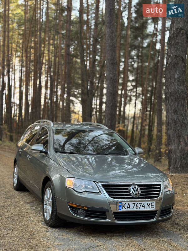 Универсал Volkswagen Passat 2006 в Киеве