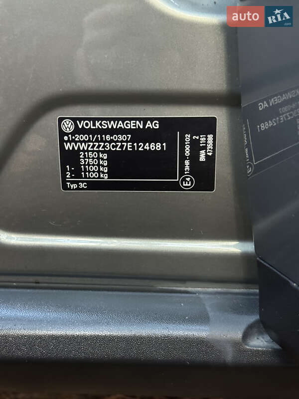 Универсал Volkswagen Passat 2006 в Киеве