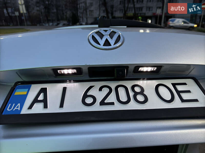 Універсал Volkswagen Passat 2012 в Києві
