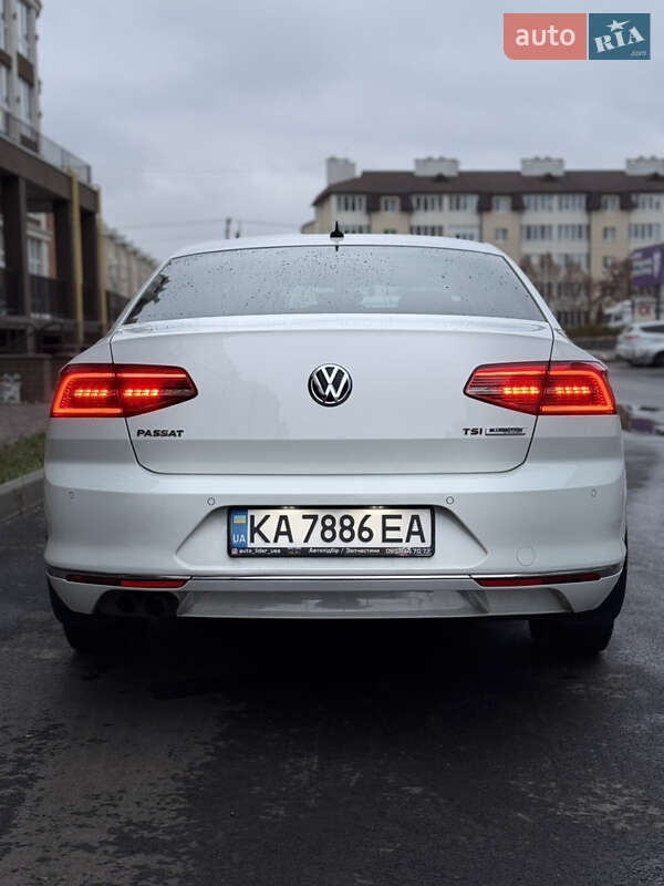 Седан Volkswagen Passat 2015 в Киеве