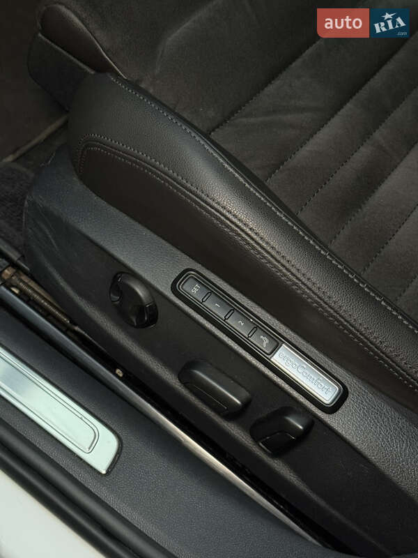 Седан Volkswagen Passat 2015 в Киеве