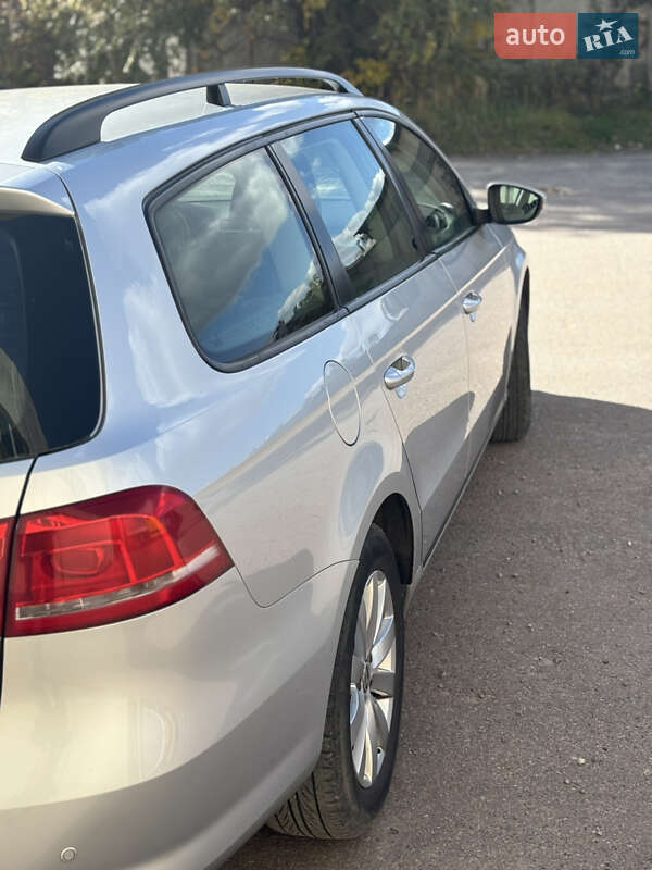 Универсал Volkswagen Passat 2011 в Львове фото 10 Универсал Volkswagen Passat 2011 в Львове