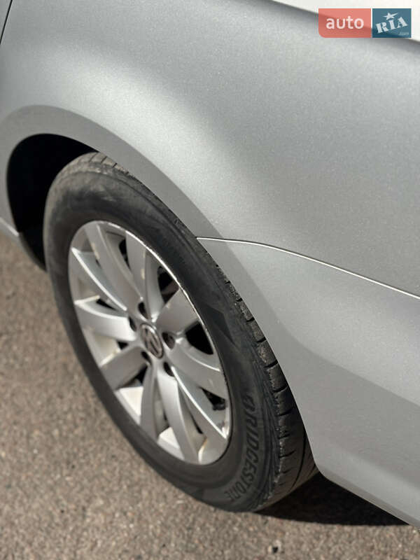 Универсал Volkswagen Passat 2011 в Львове фото 17 Универсал Volkswagen Passat 2011 в Львове