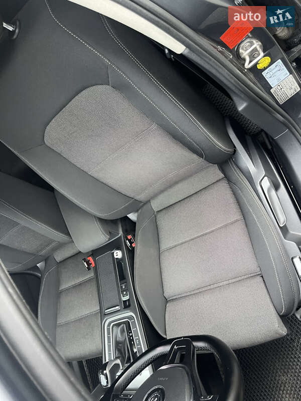 Универсал Volkswagen Passat 2016 в Чернигове фото 30 Универсал Volkswagen Passat 2016 в Чернигове