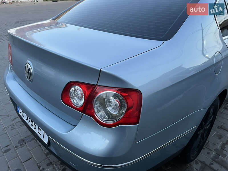 Седан Volkswagen Passat 2005 в Чернівцях