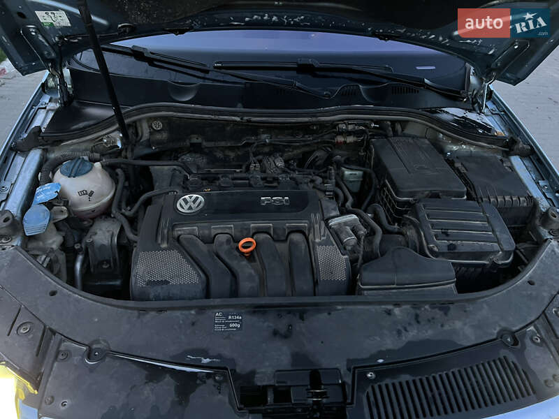 Седан Volkswagen Passat 2005 в Чернівцях