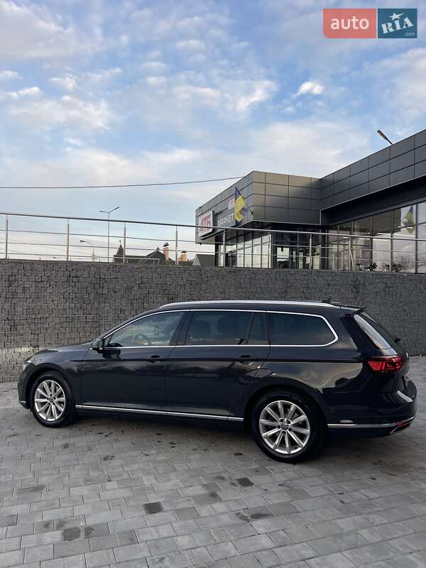 Универсал Volkswagen Passat 2021 в Луцке фото 8 Универсал Volkswagen Passat 2021 в Луцке
