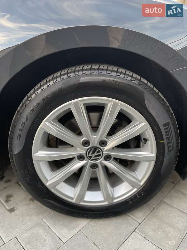 Универсал Volkswagen Passat 2021 в Луцке фото 12 Универсал Volkswagen Passat 2021 в Луцке