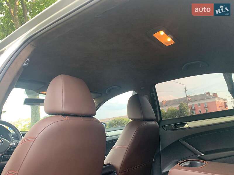 Седан Volkswagen Passat 2016 в Киеве фото 8 Седан Volkswagen Passat 2016 в Киеве
