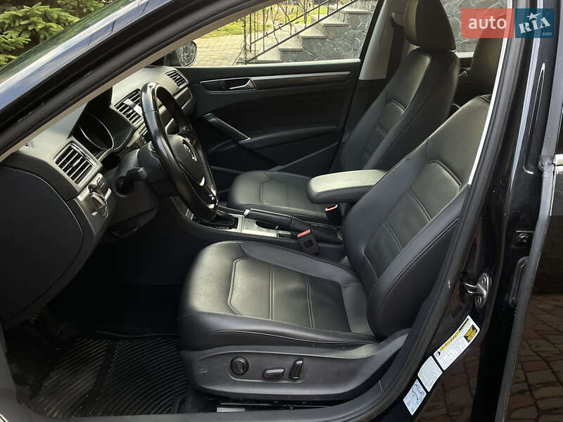 Седан Volkswagen Passat 2018 в Луцке