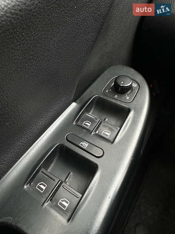 Универсал Volkswagen Passat 2009 в Белогородке