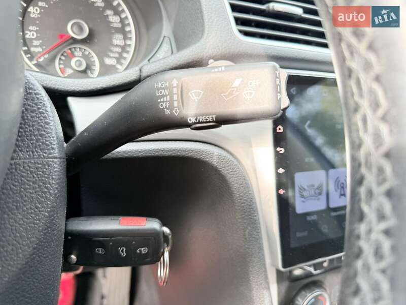 Седан Volkswagen Passat 2014 в Харькове фото 30 Седан Volkswagen Passat 2014 в Харькове