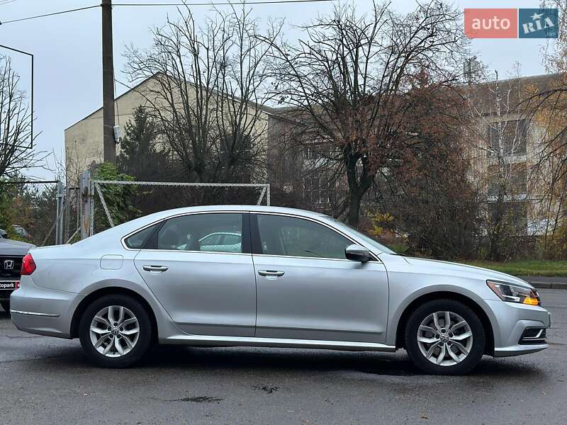 Седан Volkswagen Passat 2016 в Виннице