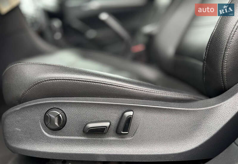 Седан Volkswagen Passat 2017 в Днепре