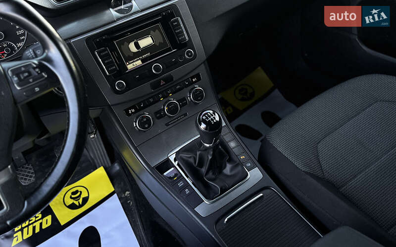 Універсал Volkswagen Passat 2012 в Мукачевому