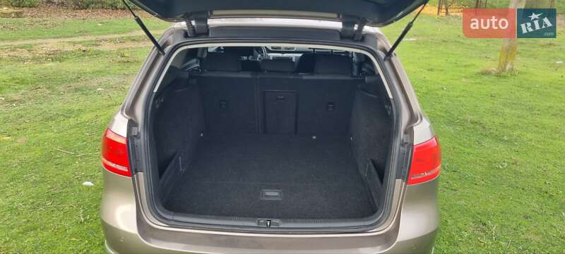 Универсал Volkswagen Passat 2011 в Одессе фото 7 Универсал Volkswagen Passat 2011 в Одессе