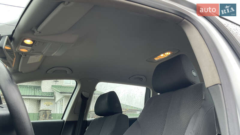 Универсал Volkswagen Passat 2010 в Житомире