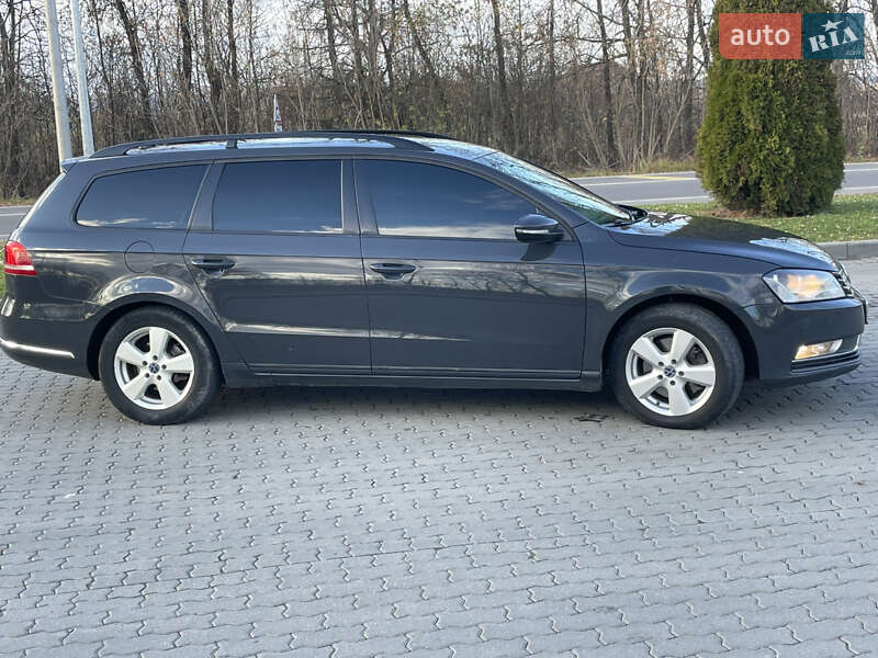 Универсал Volkswagen Passat 2012 в Ивано-Франковске