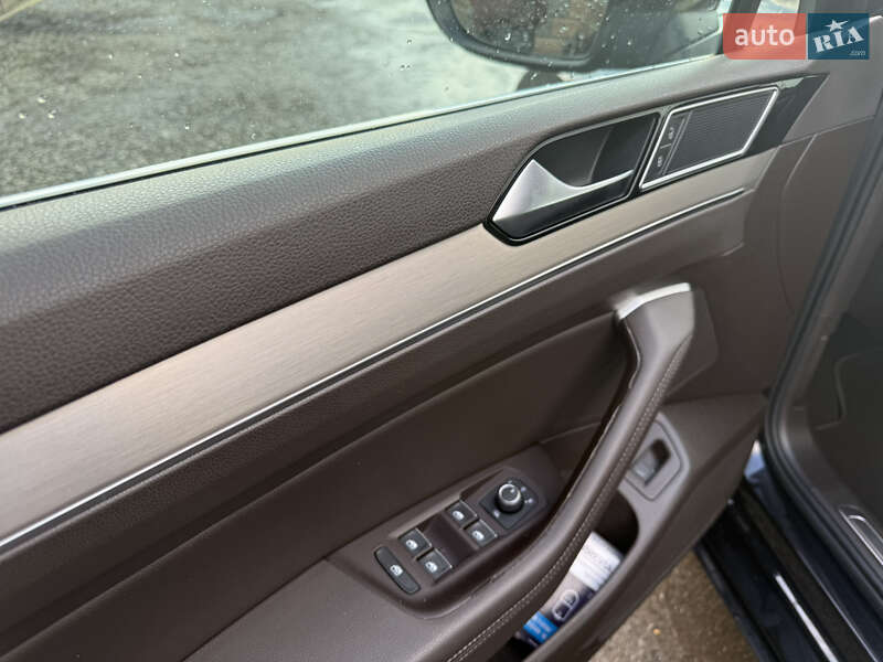 Универсал Volkswagen Passat 2016 в Ровно фото 14 Универсал Volkswagen Passat 2016 в Ровно