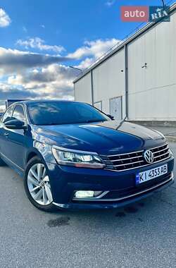 Седан Volkswagen Passat 2017 в Львове