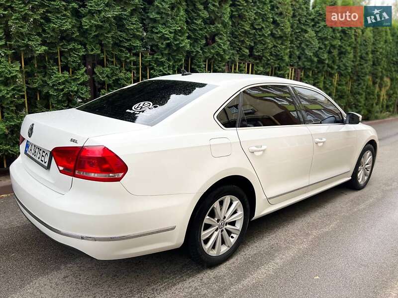 Седан Volkswagen Passat 2012 в Киеве