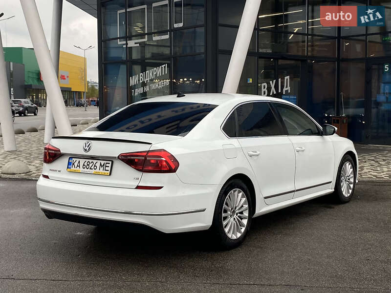 Седан Volkswagen Passat 2017 в Киеве