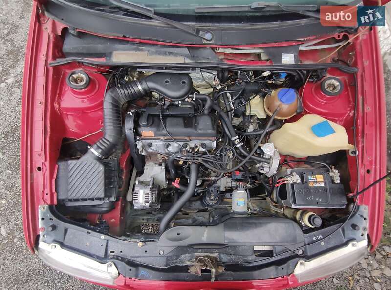 Универсал Volkswagen Passat 1995 в Виноградове