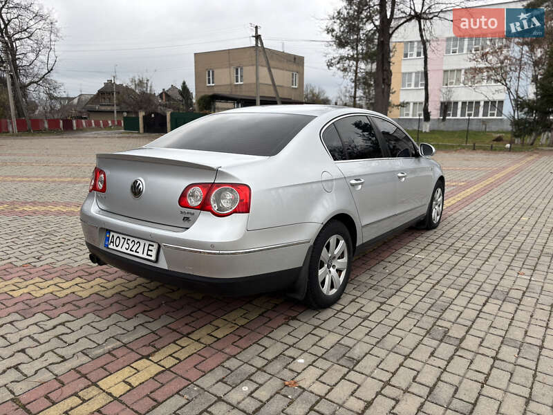 Седан Volkswagen Passat 2006 в Ужгороде