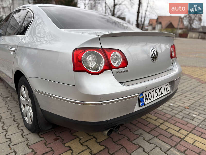 Седан Volkswagen Passat 2006 в Ужгороде