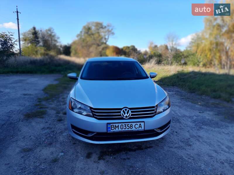 Седан Volkswagen Passat 2012 в Новом Роздоле