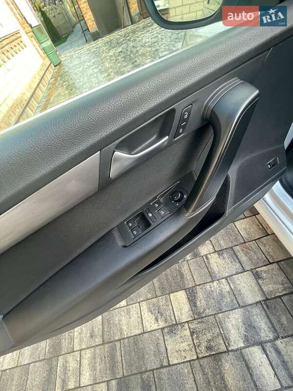 Универсал Volkswagen Passat 2014 в Виннице фото 11 Универсал Volkswagen Passat 2014 в Виннице