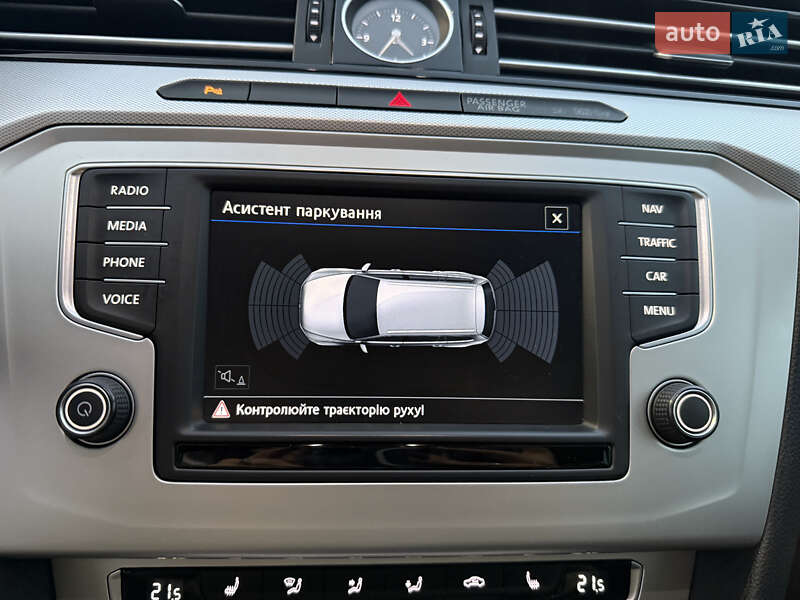 Универсал Volkswagen Passat 2016 в Житомире фото 18 Универсал Volkswagen Passat 2016 в Житомире