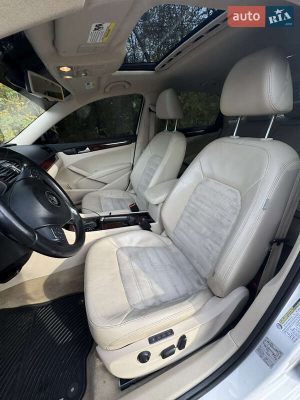 Седан Volkswagen Passat 2012 в Киеве