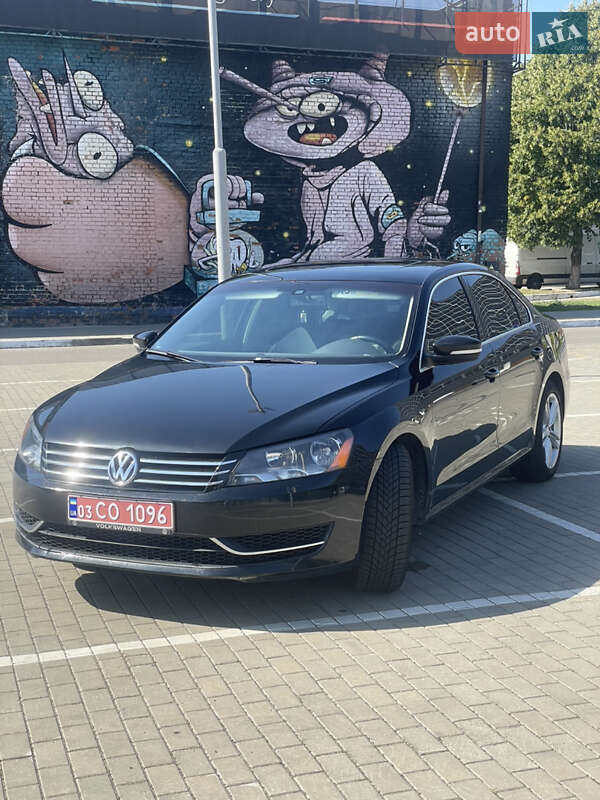 Седан Volkswagen Passat 2014 в Луцке