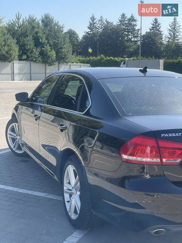 Седан Volkswagen Passat 2014 в Луцке