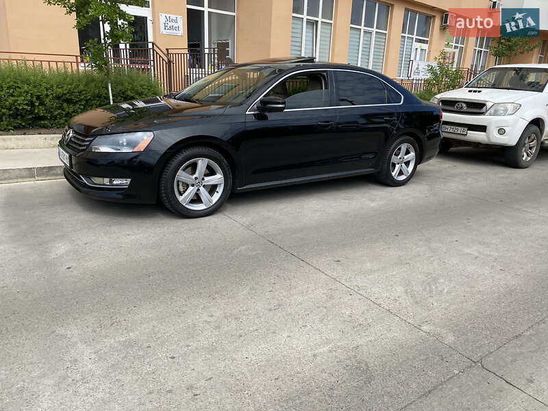 Седан Volkswagen Passat 2013 в Одессе