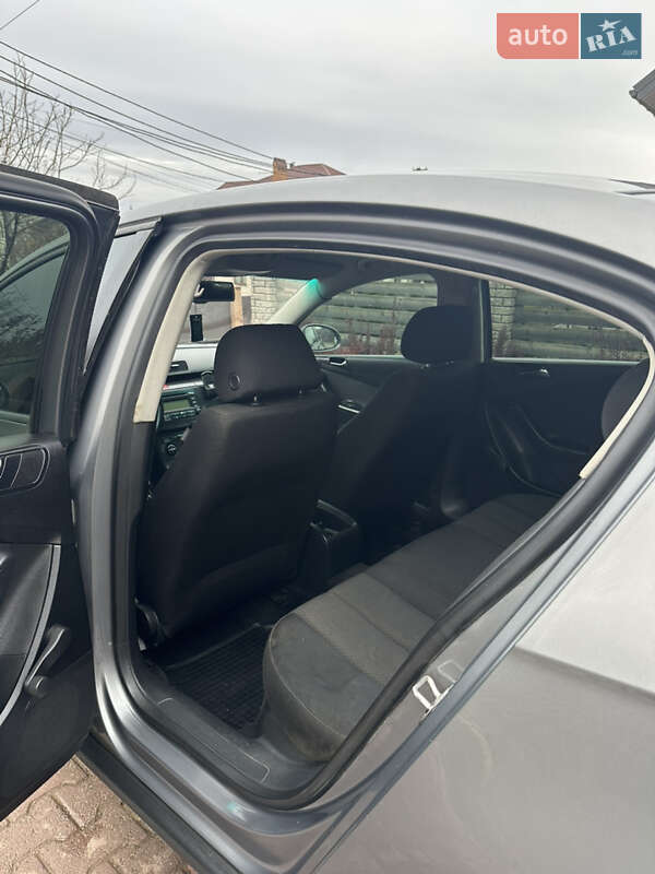 Седан Volkswagen Passat 2005 в Черновцах фото 8 Седан Volkswagen Passat 2005 в Черновцах