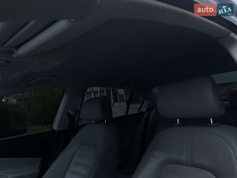 Седан Volkswagen Passat 2005 в Умани