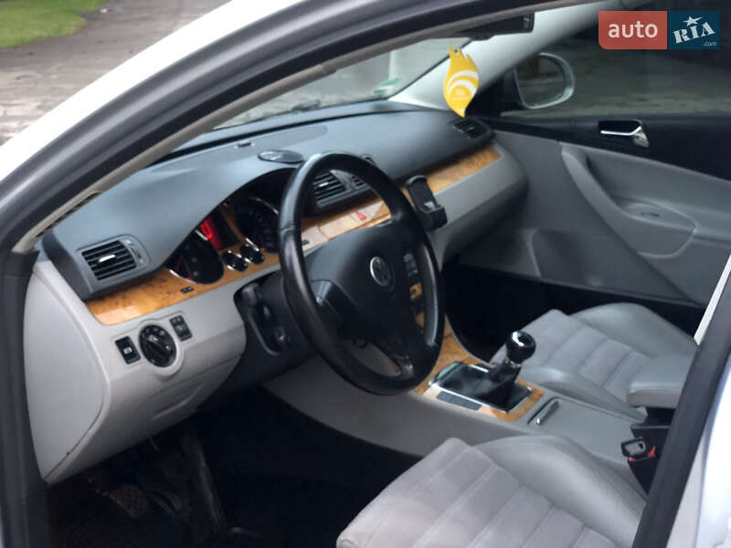 Седан Volkswagen Passat 2005 в Умани