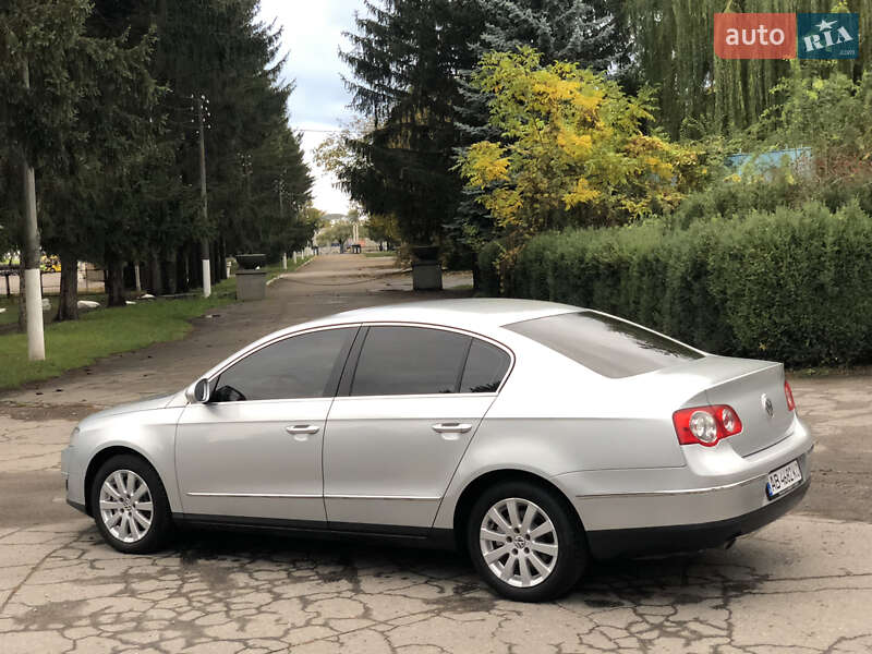 Седан Volkswagen Passat 2005 в Умани